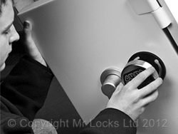 Merthyr Tydfil Locksmith Safe Engineer